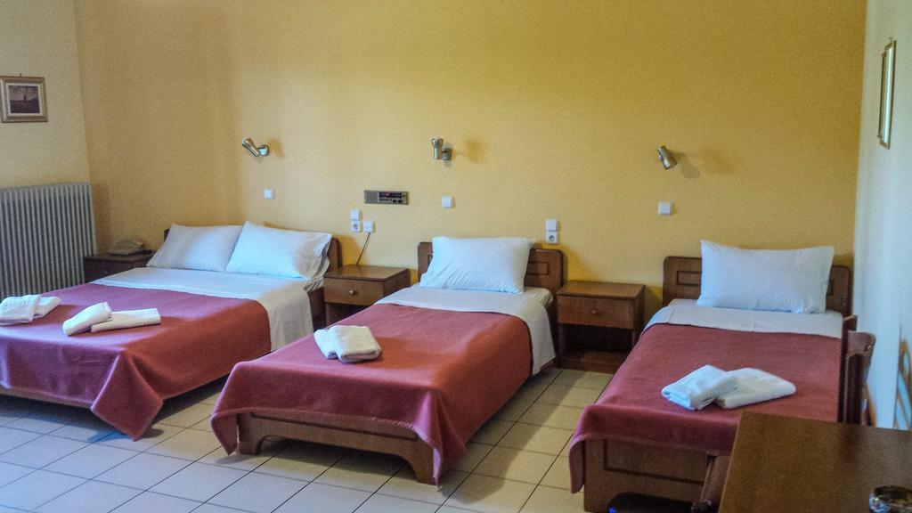 Pineas Hotel Kalampáka Kamer foto