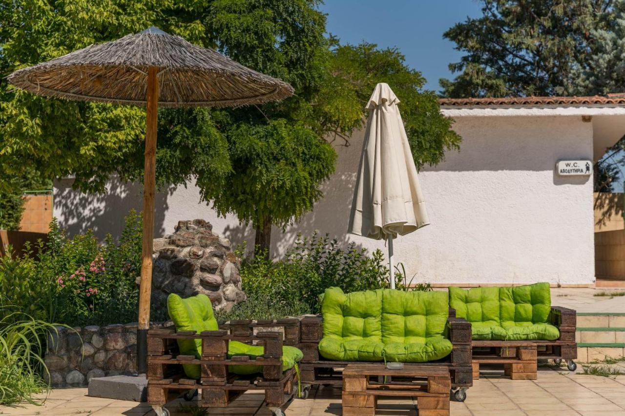 Pineas Hotel Kalampáka Buitenkant foto